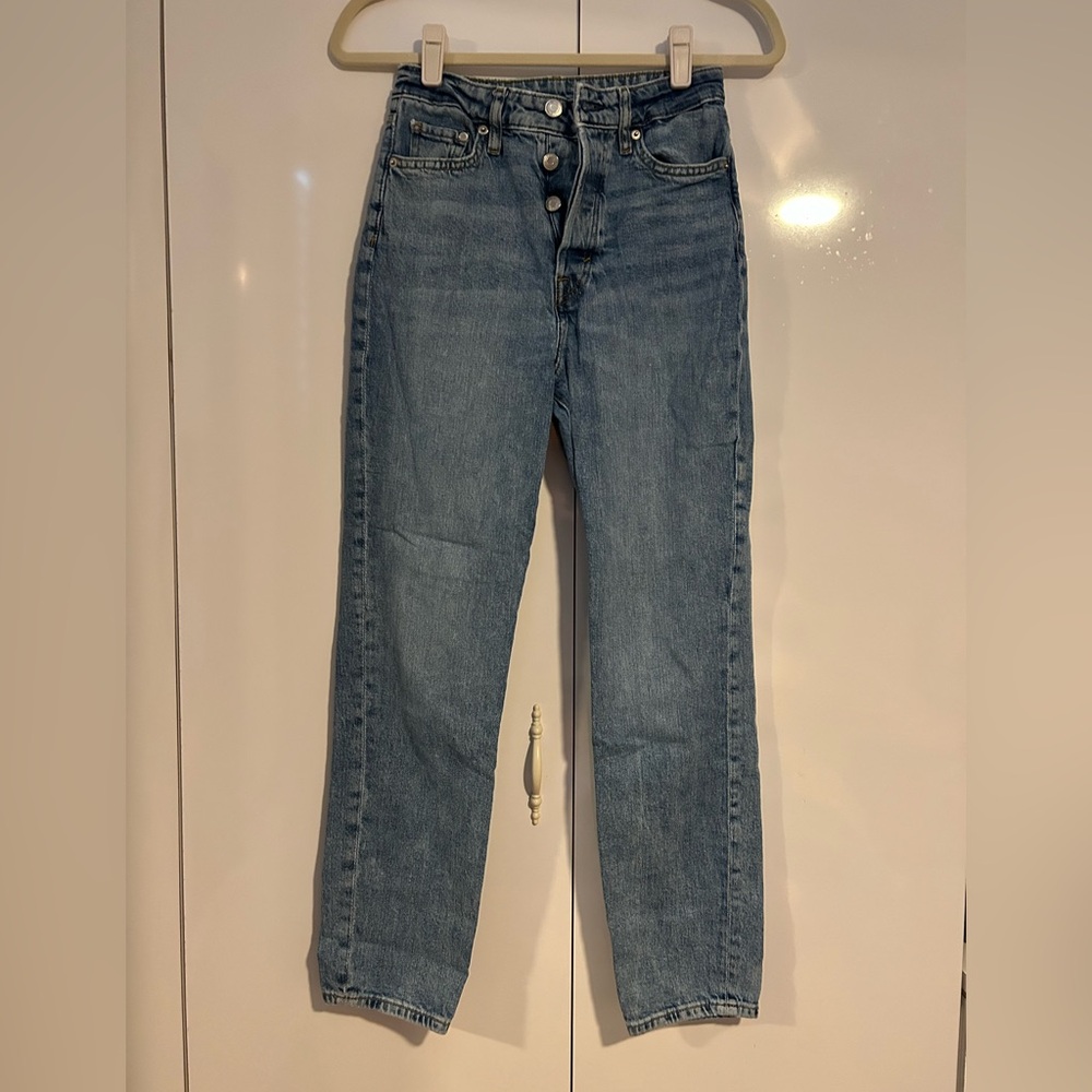 H&M US size 4 - Mom Jeans - ultra high waist. Perfect condition